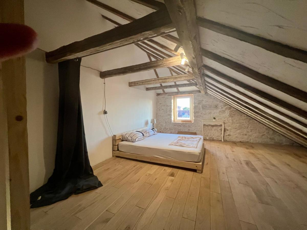 Apartamento Palazzo Di Toma Milna  Exterior foto