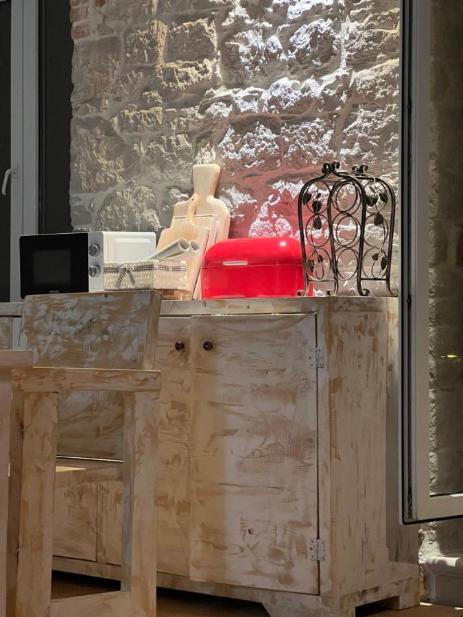 Apartamento Palazzo Di Toma Milna  Exterior foto