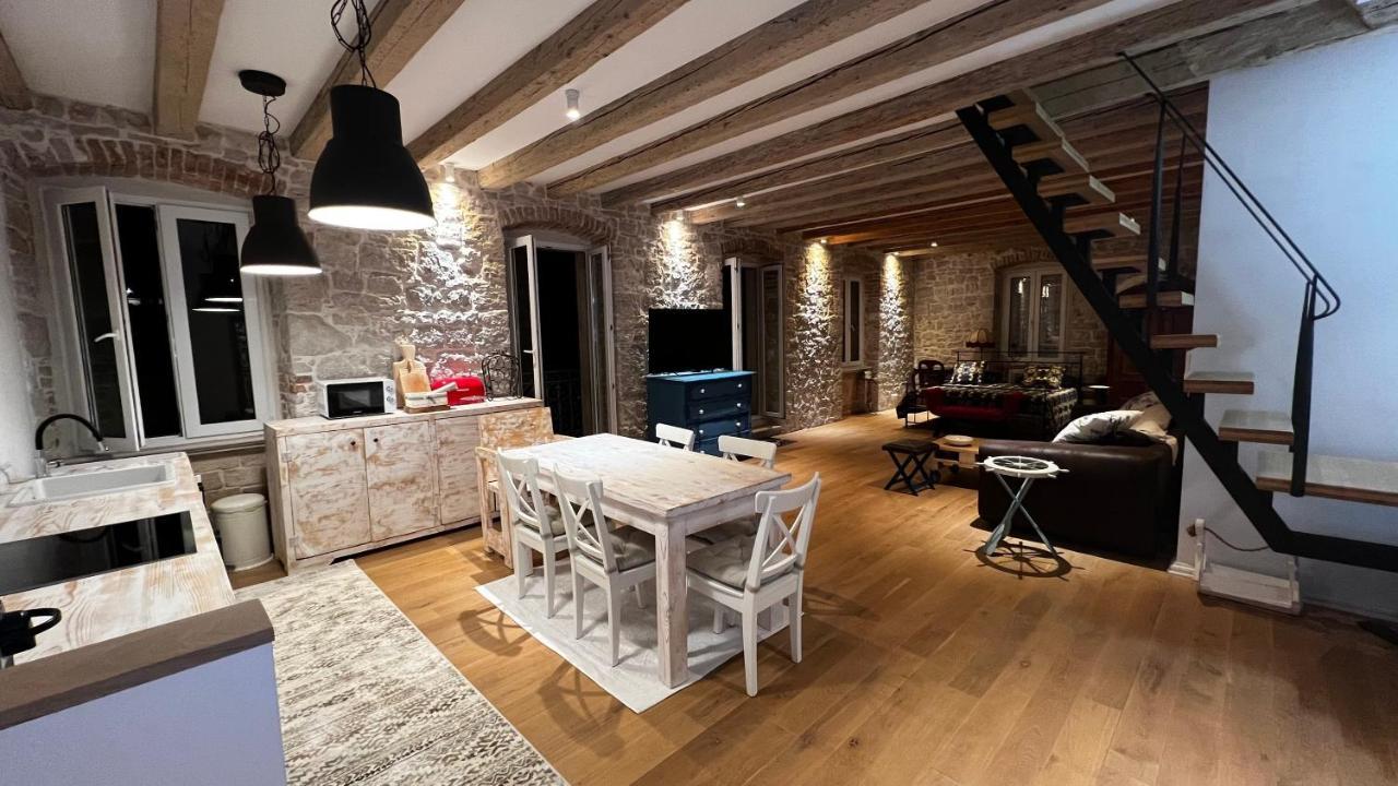 Apartamento Palazzo Di Toma Milna  Exterior foto