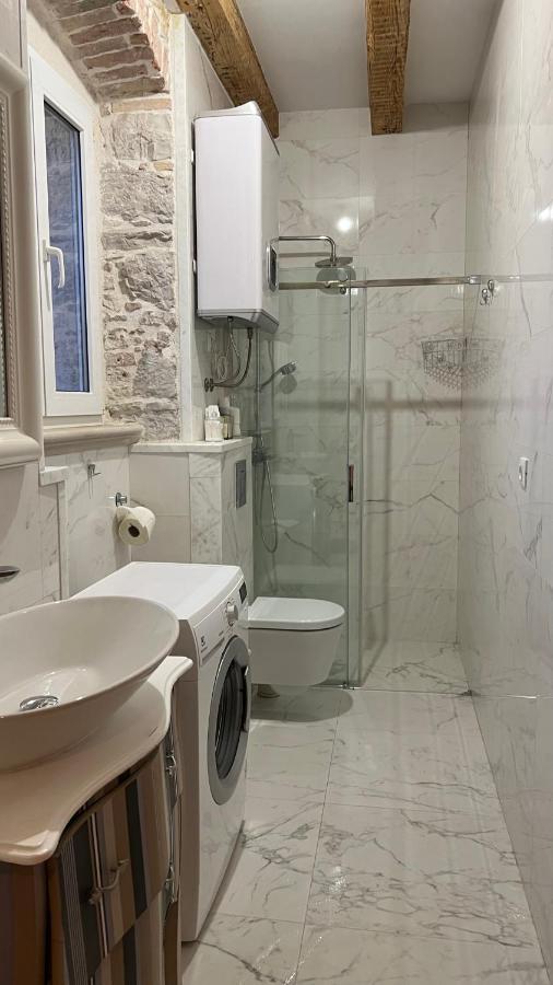 Apartamento Palazzo Di Toma Milna  Exterior foto