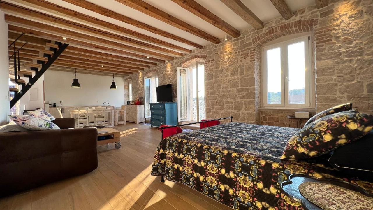 Apartamento Palazzo Di Toma Milna  Exterior foto